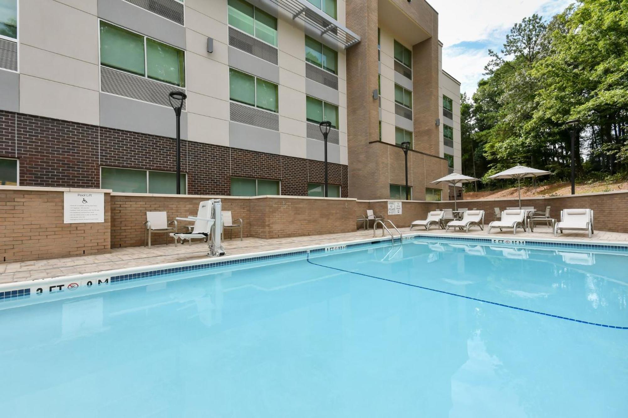 Holiday Inn Express & Suites Charlotte - Ballantyne By Ihg Екстер'єр фото