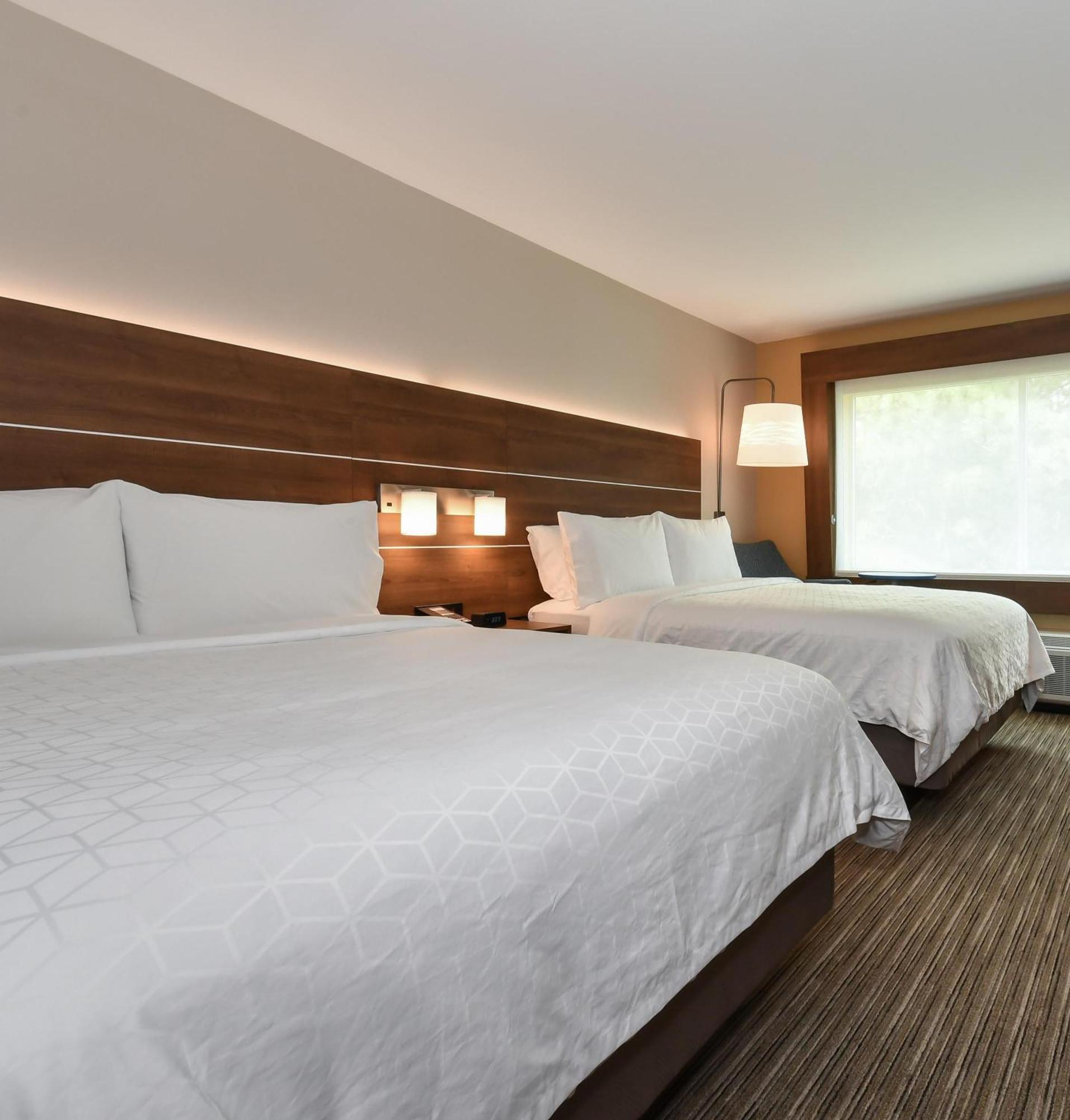 Holiday Inn Express & Suites Charlotte - Ballantyne By Ihg Екстер'єр фото